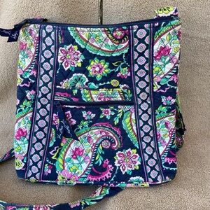 VERA BRADLEY HIPSTER PETAL PAISLEY 11”x11”